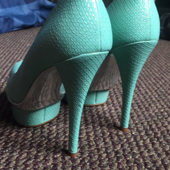 NEW Enzo Angiolini ‘Love U Too’ - Picture 2 of 4